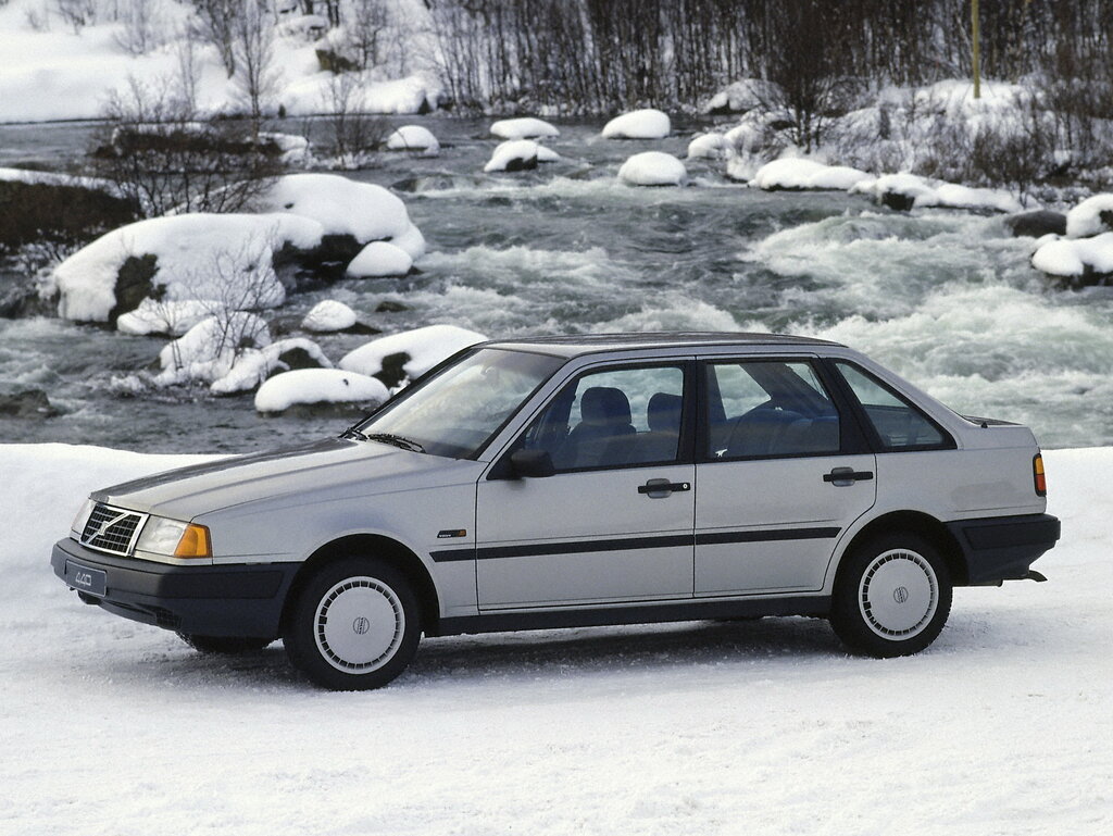Volvo 440 1 поколение, лифтбек (03.1988 - 09.1993)